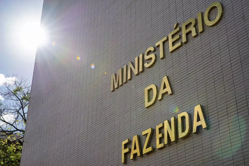 Fazenda e Conar firmam acordo para fiscalizar publicidade de apostas e promoções no Brasil