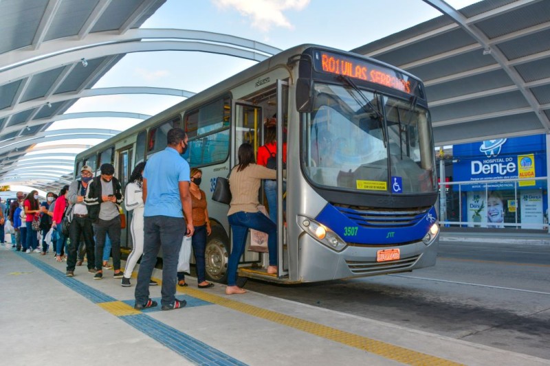 Decreto atualiza regras para bilhete eletrônico e prevê pagamento da tarifa de ônibus urbano com PIX e cartão de débito - Portal TV Cariri