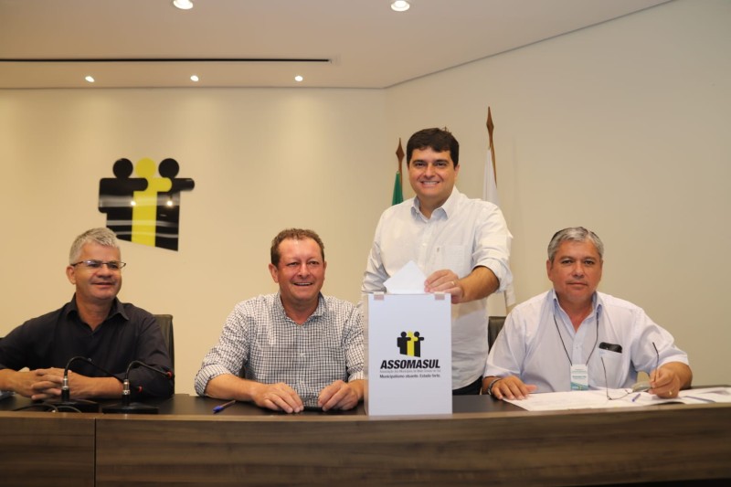 Presidente Valdir Junior, candidato à reeleição (Foto: Edson Ribeiro)