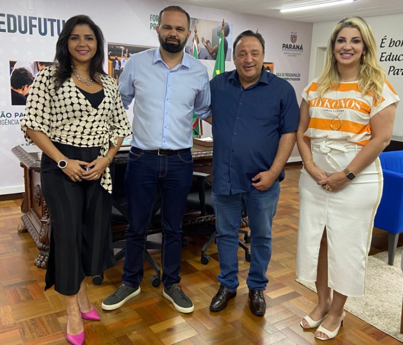 Deputado Hussein Bakri (PSD) se reuniu com o secretário da Educação, Roni Miranda. / Créditos: Euclides Garcia