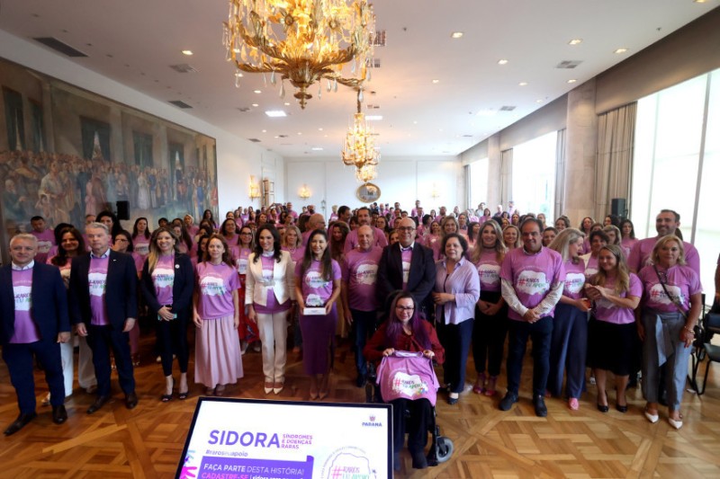 Lançamento do sistema online do Governo do Paraná para o cadastro e notificação de síndromes e doenças raras no Estado aconteceu esta segunda-feira (27), no Palácio Iguaçu. / Créditos: Gilson Abreu/AEN