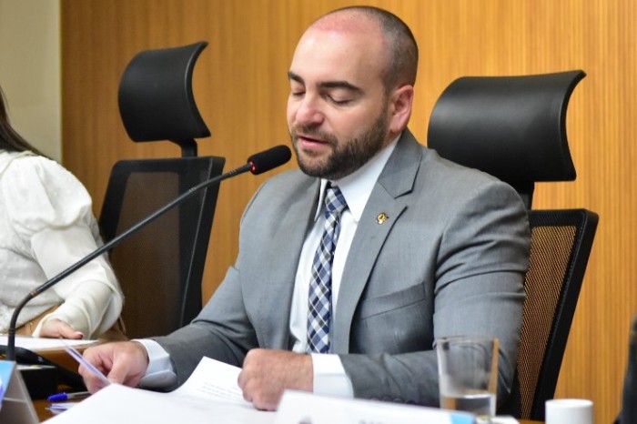 Proposta dispõe sobre mecanismos e instrumentos para detecção e combate a violência doméstica contra crianças e adolescentes