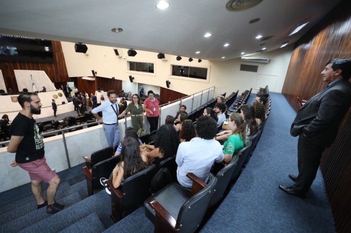 O grupo foi recebido pelo deputado Goura (PDT) nas galerias do Plenário. / Créditos: Valdir Amaral/Alep