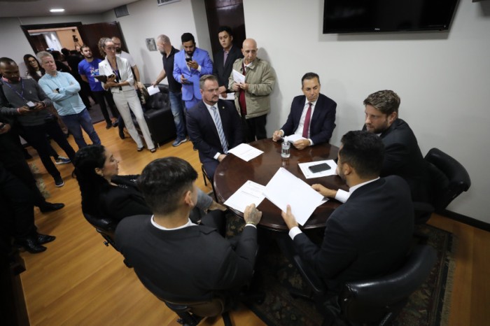Encontro aconteceu no início da tarde desta segunda-feira (10). / Créditos: Valdir Amaral/Alep